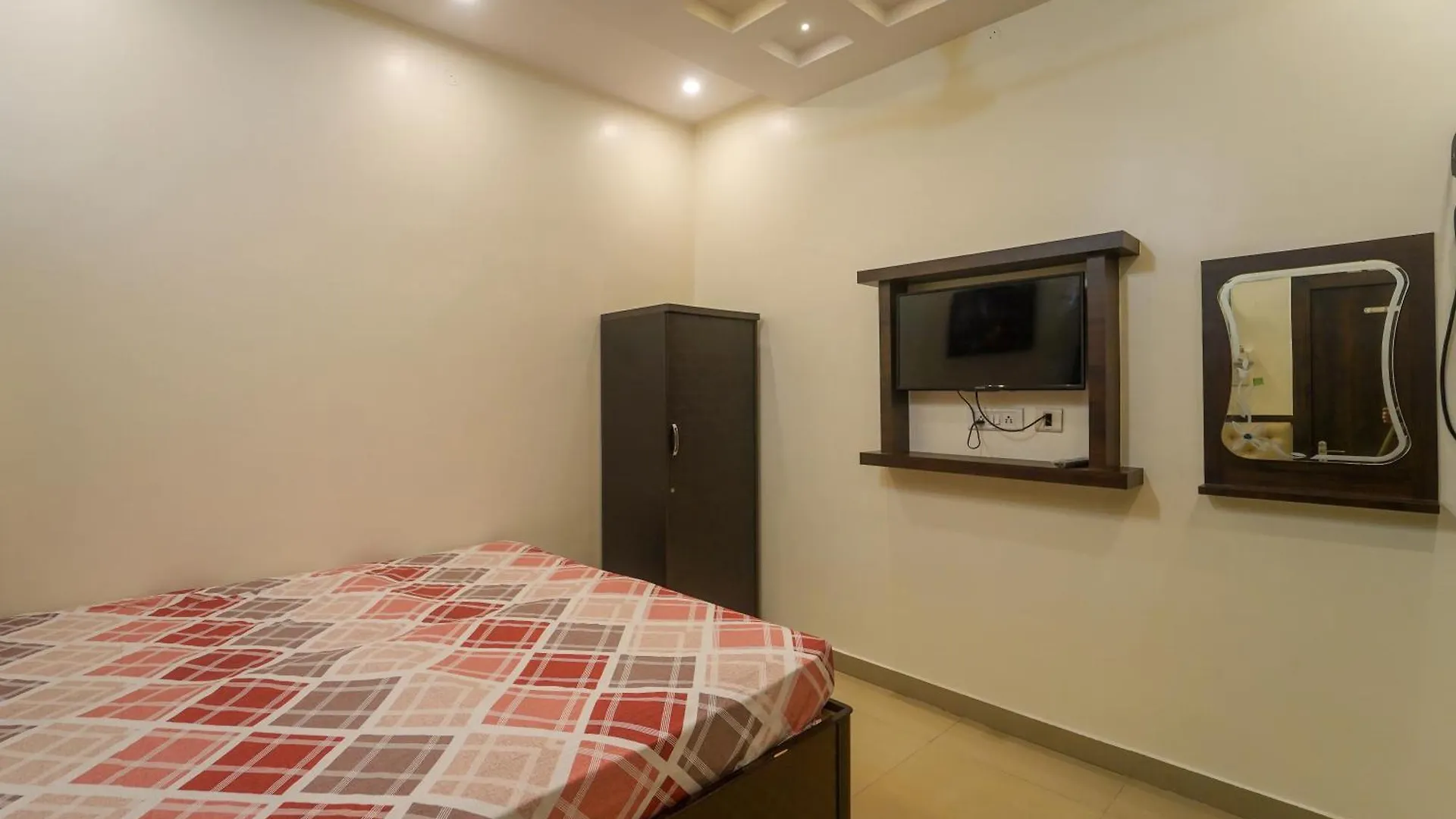 Rk Appartment 3 Bedroom With Kitchen And Balcony Varanasi 0*,