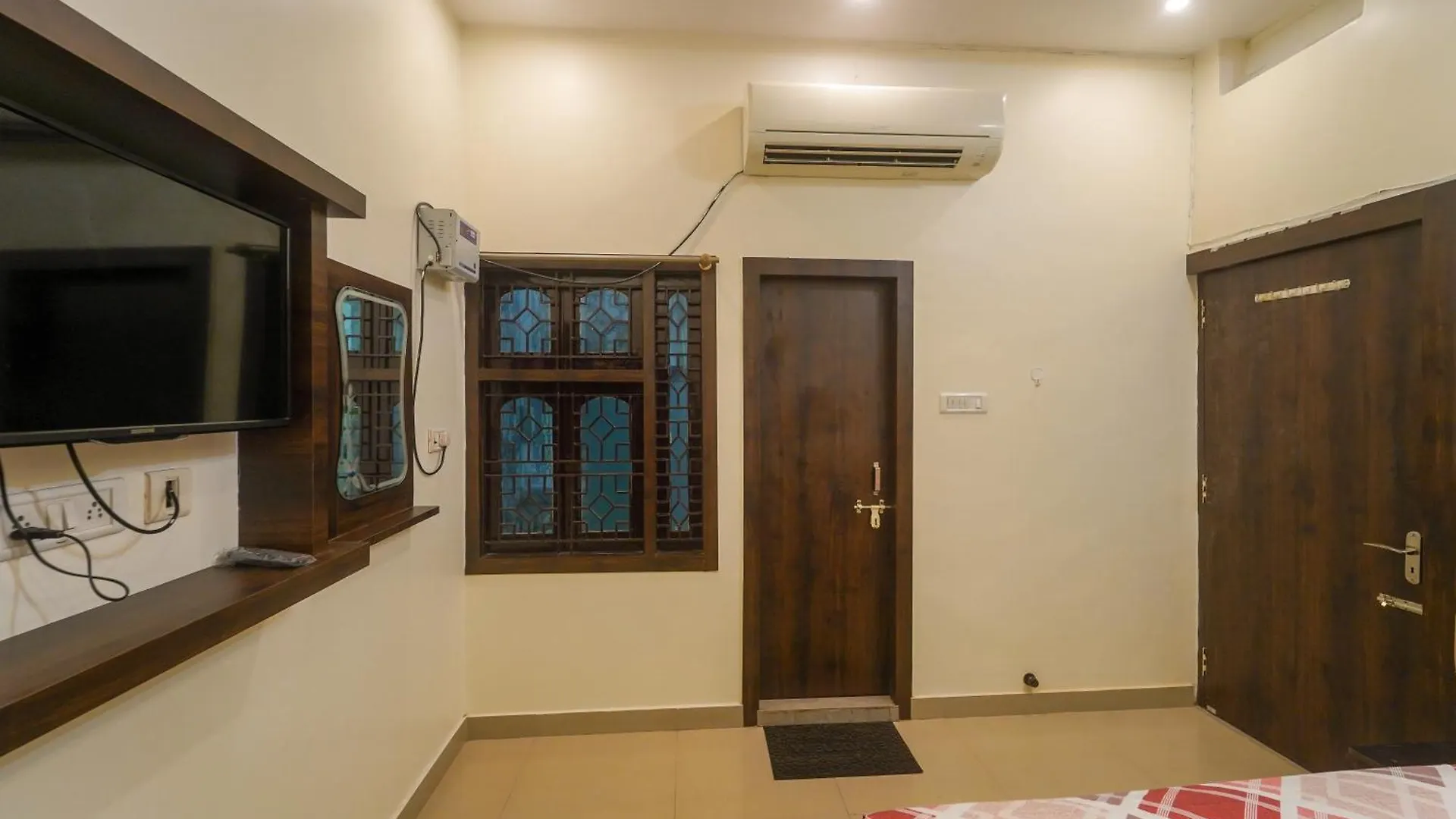 Rk Appartment 3 Bedroom With Kitchen And Balcony Varanasi 0*,