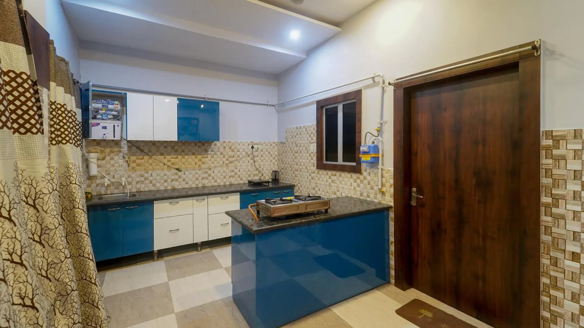 Rk Appartment 3 Bedroom With Kitchen And Balcony Varanasi