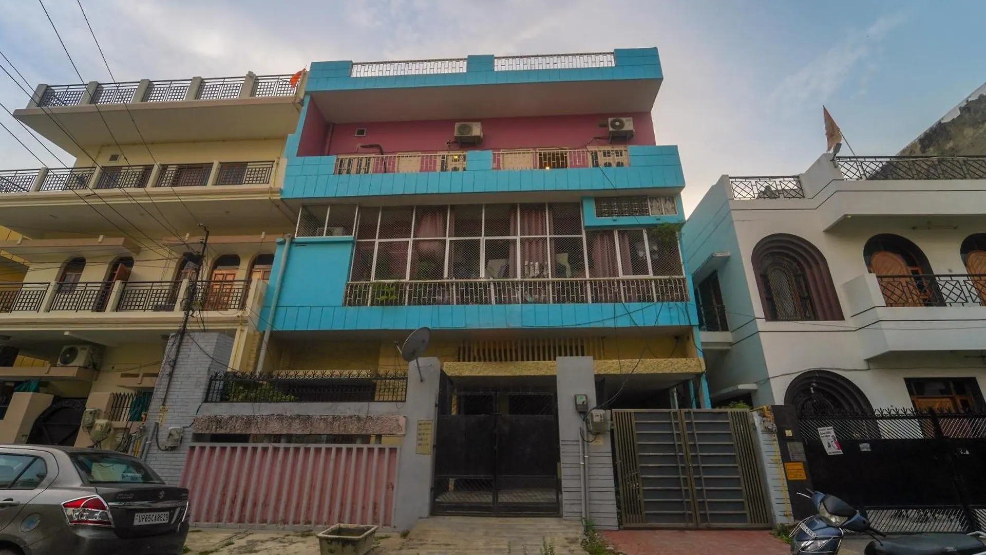 Rk Appartment 3 Bedroom With Kitchen And Balcony Varanasi India